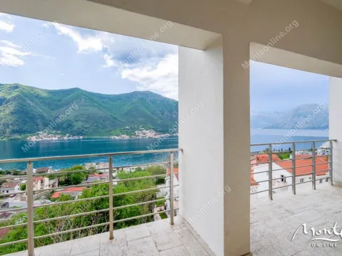 Prodaja, trosoban stan, 103m², Dobrota, Kotor - image 24