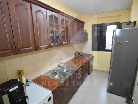 Izdavanje, kuća, 128m², Stari Aerodrom, Podgorica - image 9