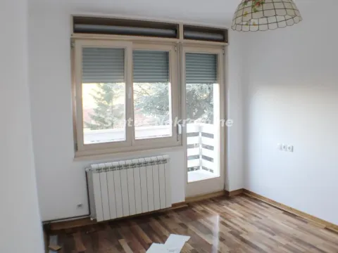 Izdavanje, kuća, 160m², Sremska Kamenica, Petrovaradin - image 7