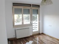 Izdavanje, kuća, 160m², Sremska Kamenica, Petrovaradin - image 7