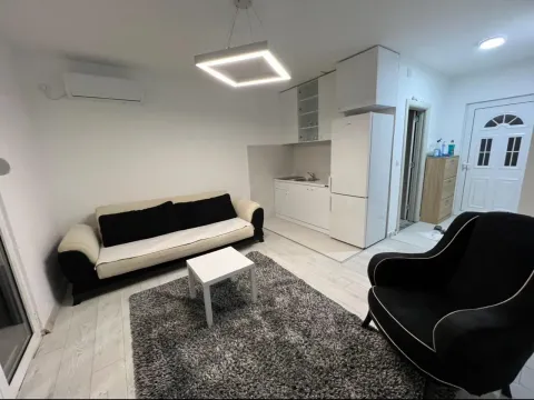 Rent, house, 135m², Dajbabe, Podgorica - image 11