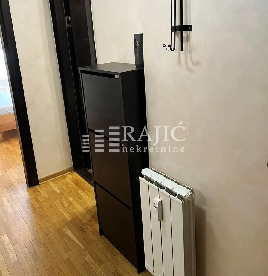 Rent, three bedroom apartment, 97m², Đeram Pijaca, Beograd