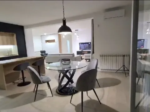 Prodaja, četvorosoban stan, 145m², Savski Venac, Beograd - image 8