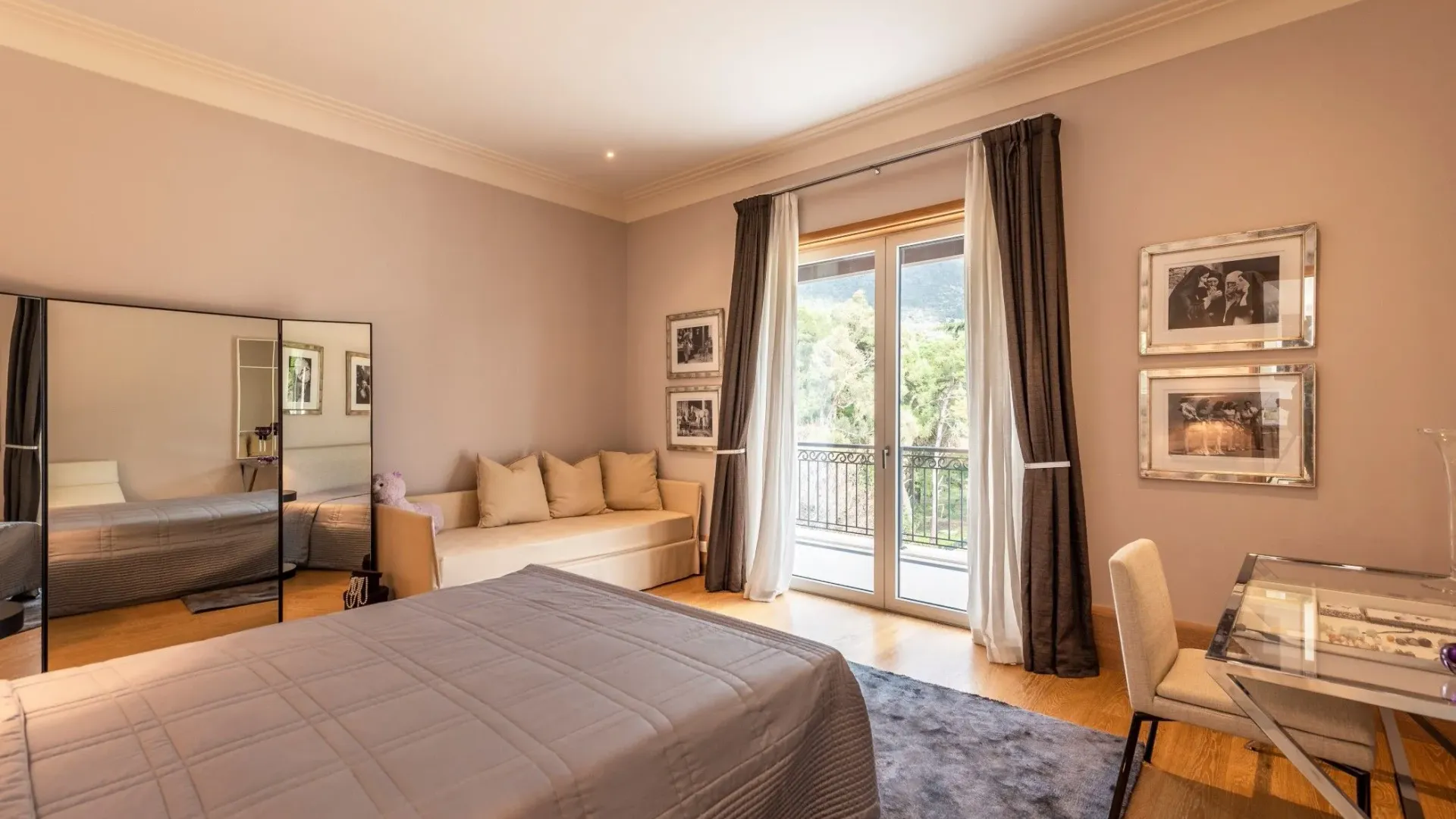 Prodaja, četvorosoban stan, 278m², Porto Montenegro, Tivat