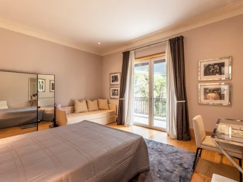 Sale, four bedroom apartment, 278m², Porto Montenegro, Tivat - image 3