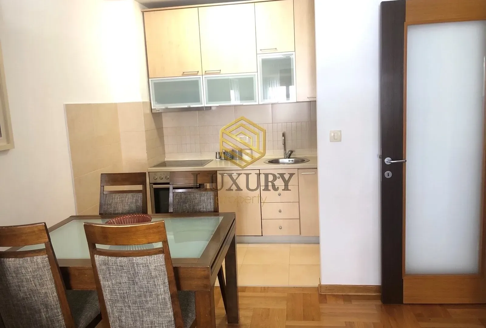 Prodaja, jednosoban stan, 44m², Stari Aerodrom, Podgorica