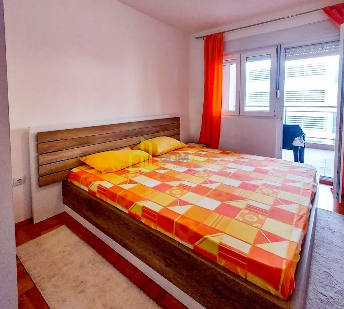 Izdavanje, jednosoban stan, 53m², Budva, Crna Gora