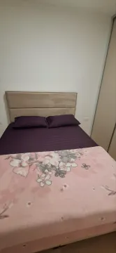 Spavaća soba sa bračnim krevetom i plakarom. - image 6