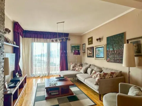 Rent, two bedroom apartment, 105m², Topla, Herceg Novi - image 2