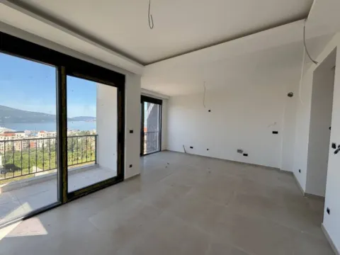 Sale, two bedroom apartment, 76m², Tivat, Crna Gora - image 7