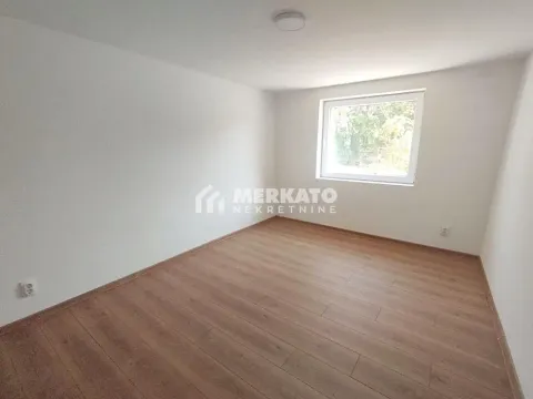 Sale, house, 64m², Mičkei, Zrenjanin - image 10