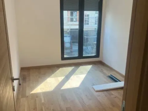 Izdavanje, dvosoban stan, 53m², New City, Podgorica - image 4