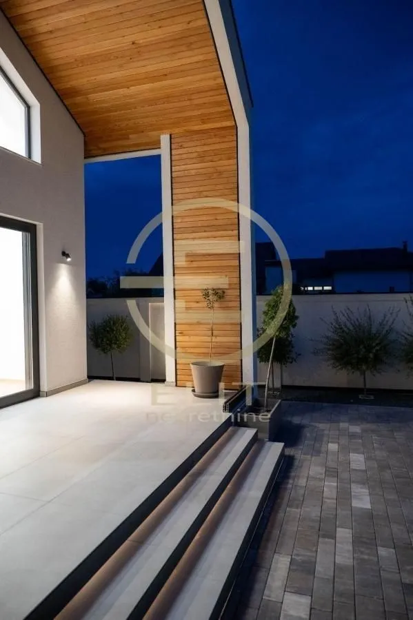 Prodaja, kuća, 143m², Veternik, Novi Sad Sve Podlokacije