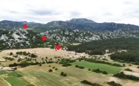 Zemljište in Grahovo