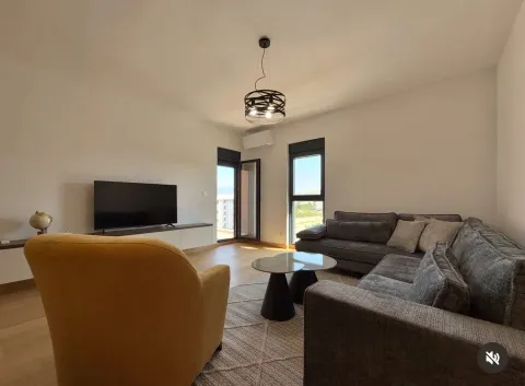 Prodaja, dvosoban stan, 80m², City Kvart, Podgorica - image 3