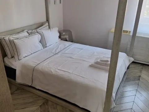 Izdavanje, četvorosoban stan, 270m², Kalenić Pijaca, Vračar Sve Podlokacije - image 8