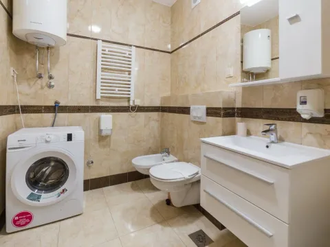 Sale, one bedroom apartment, 64m², Bečići, Budva - image 8