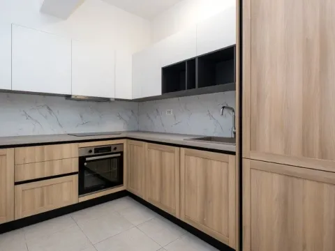 Izdavanje, četvorosoban stan, 127m², Master Kvart, Podgorica - image 3