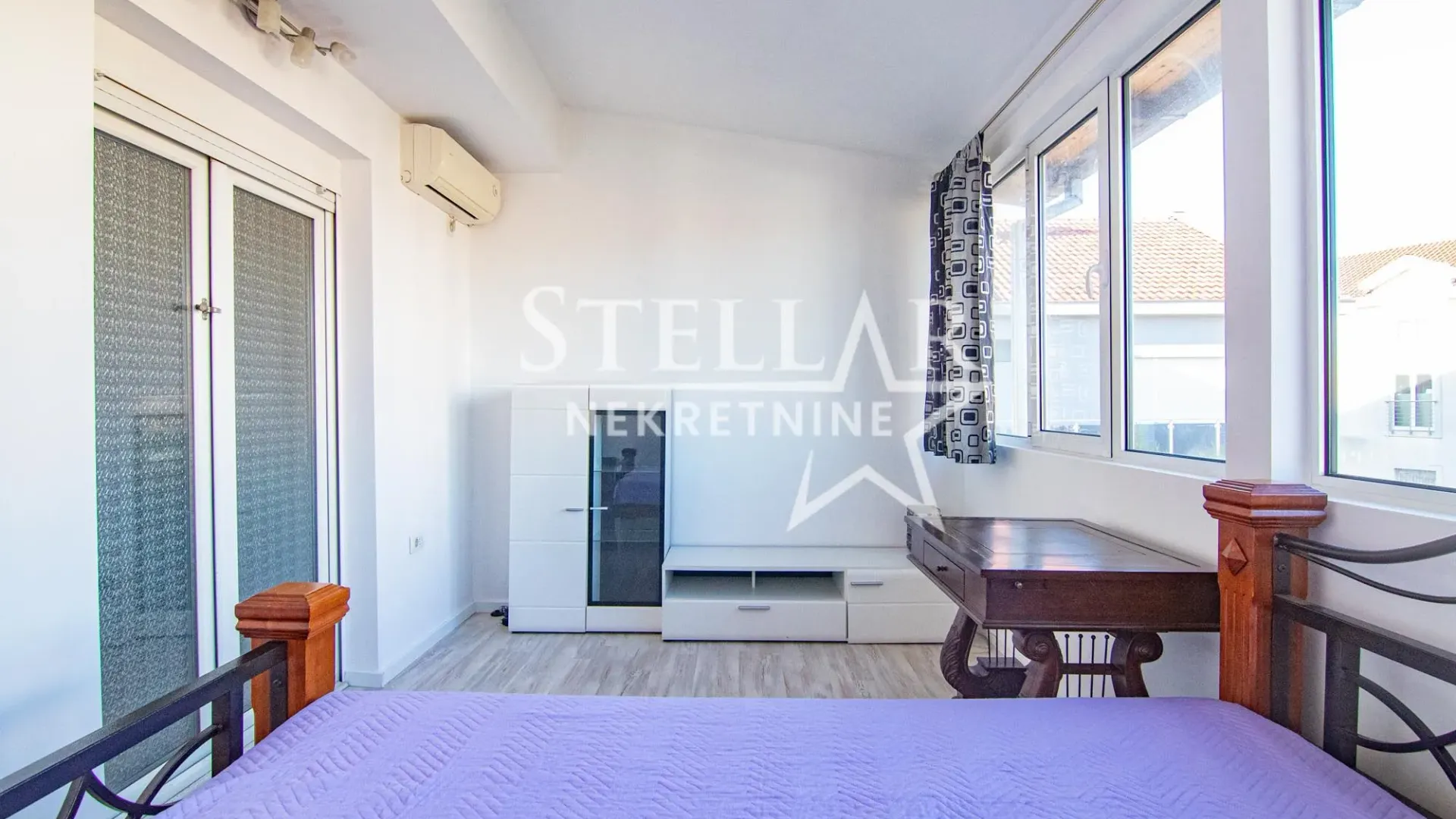 Izdavanje, trosoban stan, 130m², Gornja Gorica, Podgorica