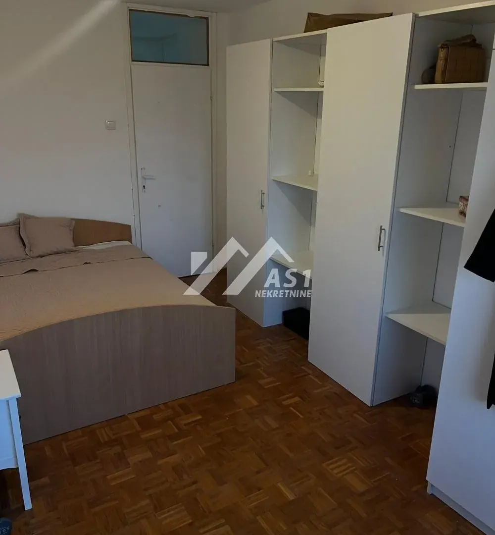 Izdavanje, trosoban stan, 70m², Novi Sad Sve Podlokacije, Novi Sad