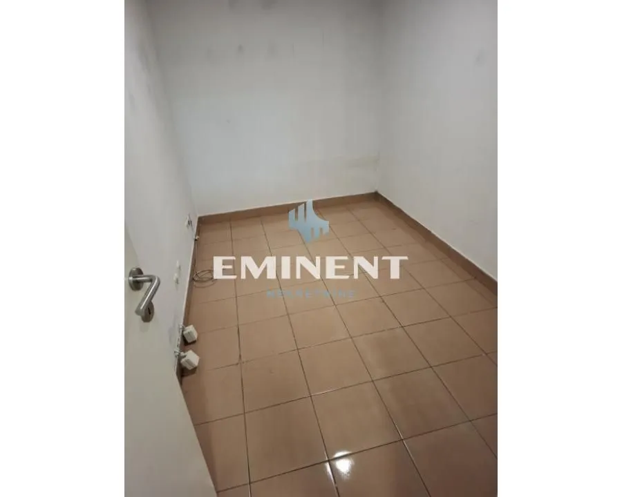 Rent, office space, 130m², Pančevo, Srbija