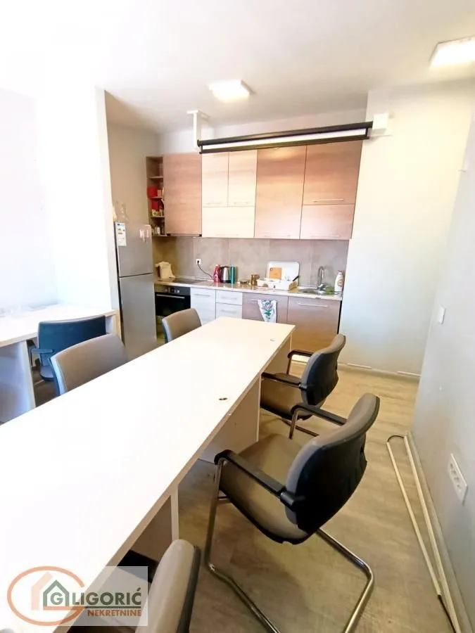 Prodaja, stan, 118m², Đeram Pijaca, Beograd
