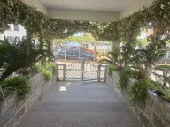 Prodaja, četvorosoban stan, 162m², Dobre Vode, Bar - image 8