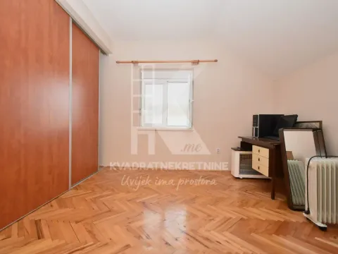 Sale, house, 160m², Murtovina, Podgorica - image 17