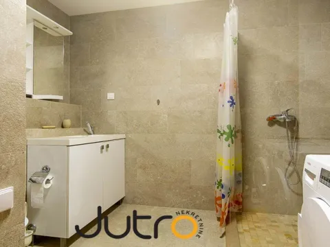 Izdavanje, dvosoban stan, 90m², Podgorica, Crna Gora - image 7