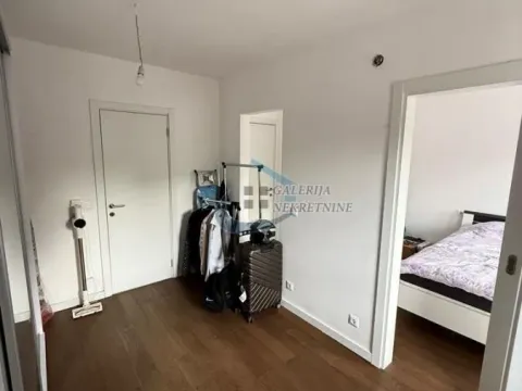 Prodaja, trosoban stan, 70m², Đeram Pijaca, Beograd - image 12