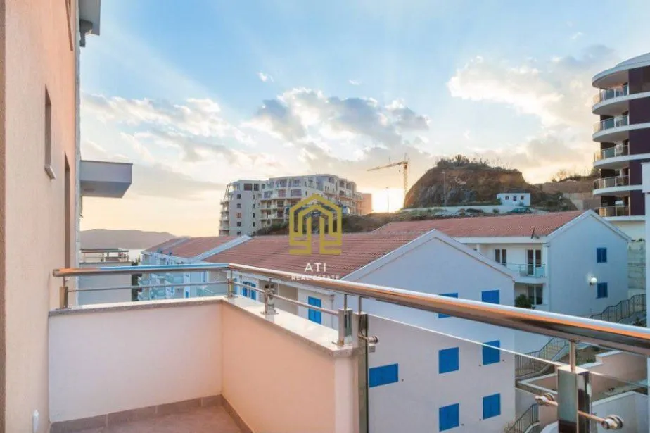 Sale, two bedroom apartment, 89m², Bečići, Budva