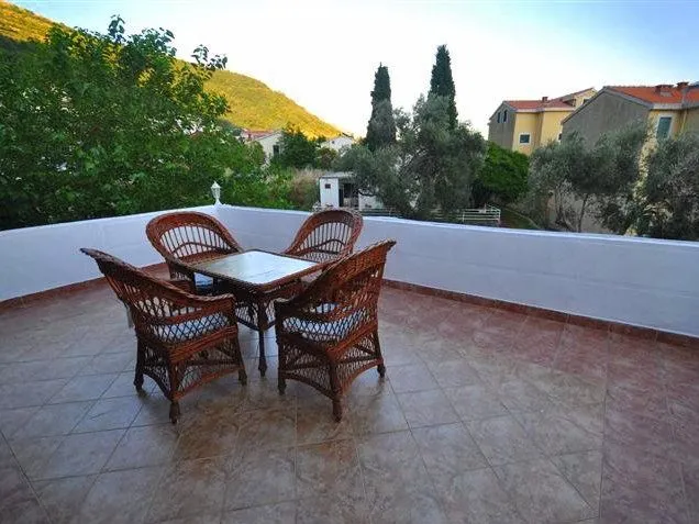 Sale, house, 373m², Petrovac, Budva