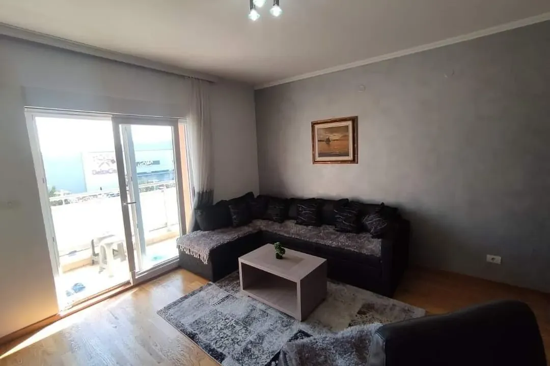 Izdavanje, jednosoban stan, 53m², City Kvart, Podgorica