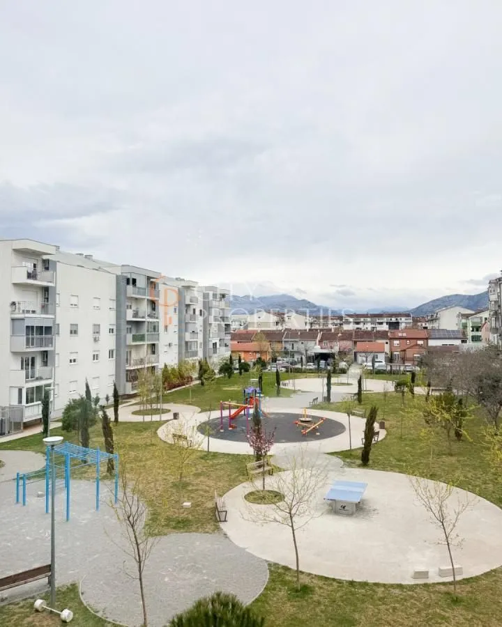 Rent, apartment, 47m², Stari Aerodrom, Podgorica