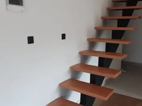 Sale, two bedroom apartment, 100m², Cetinje, Crna Gora - image 2