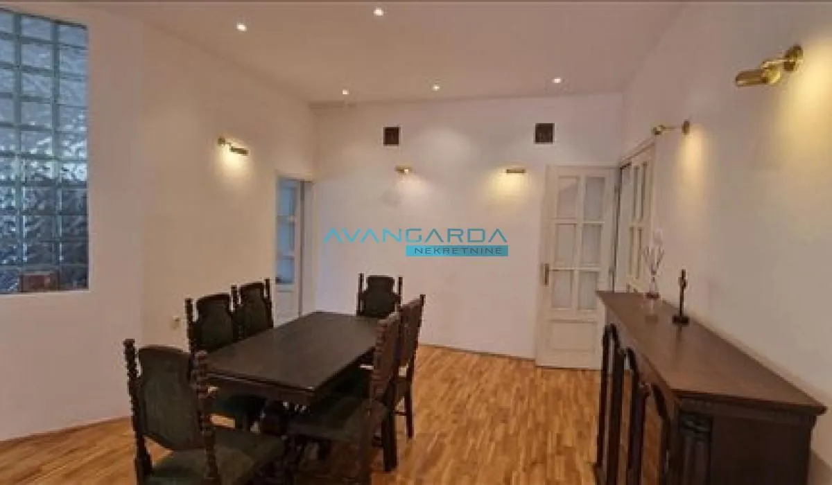 Izdavanje, četvorosoban stan, 210m², Višnjička Banja, Palilula Sve Podlokacije