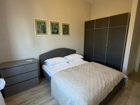 Sale, one bedroom apartment, 56m², Bečići, Budva - image 6