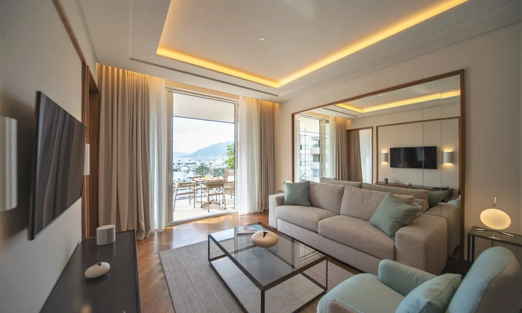 Rent, one bedroom apartment, 81m², Porto Montenegro, Tivat
