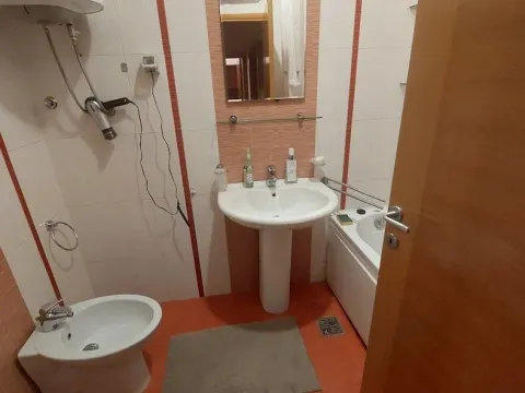 Izdavanje, stan, 105m², Preko Morače, Podgorica - image 8