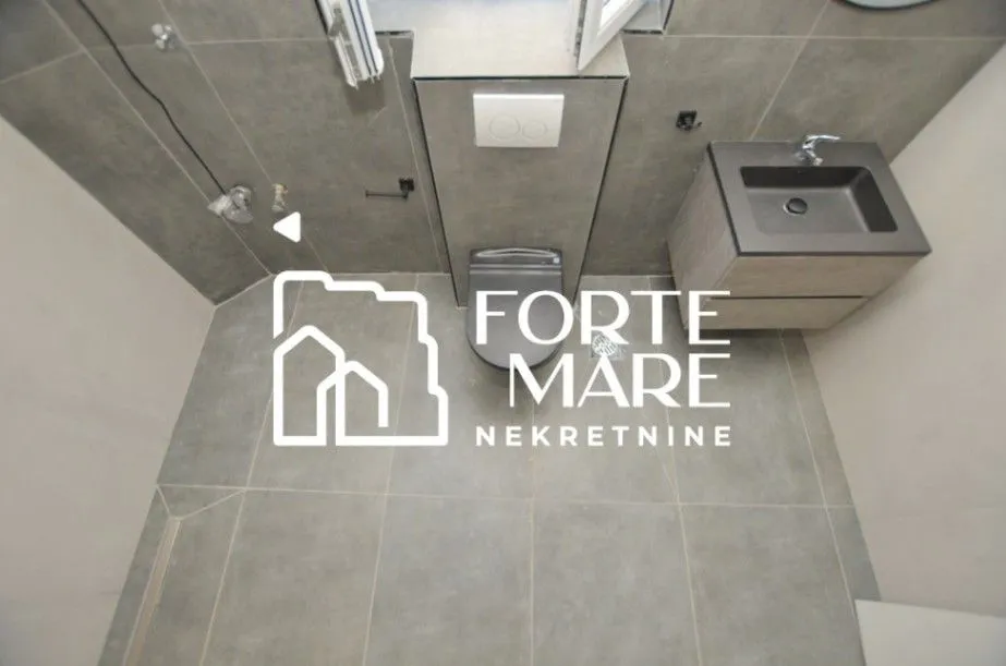 Prodaja, dvosoban stan, 74m², Đenovići, Herceg Novi