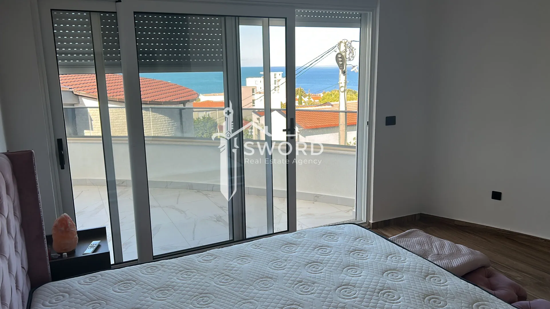 Prodaja, kuća, 350m², Utjeha, Bar