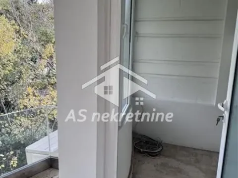 Izdavanje, stan, 220m², Senjak, Beograd - image 28