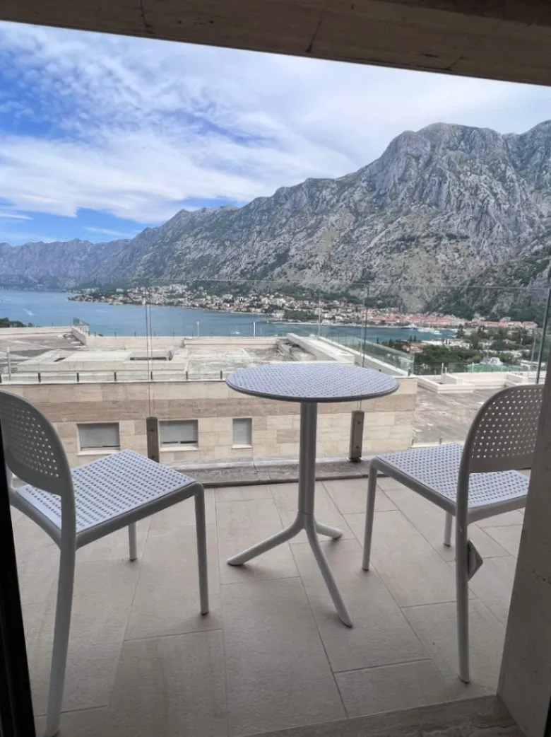 Prodaja, jednosoban stan, 64m², Škaljari, Kotor