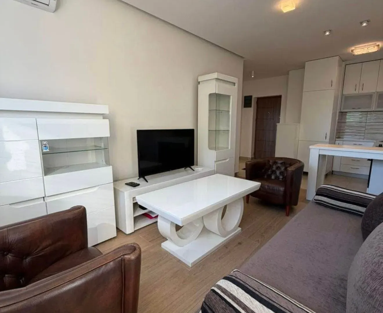 Rent, one bedroom apartment, 38m², Autobuska stanica, Podgorica