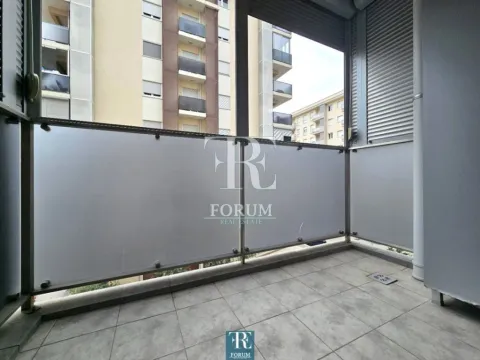 Izdavanje, jednosoban stan, 50m², City Kvart, Podgorica - image 12