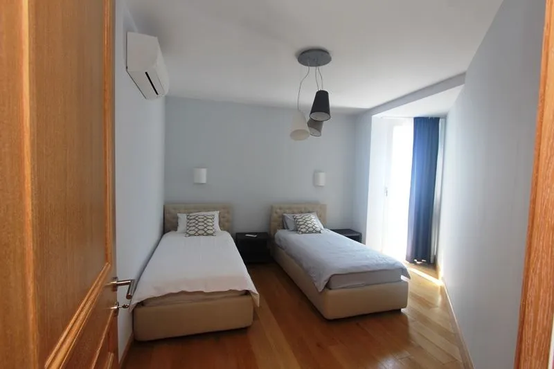 Sale, house, 600m², Blizikuće, Budva