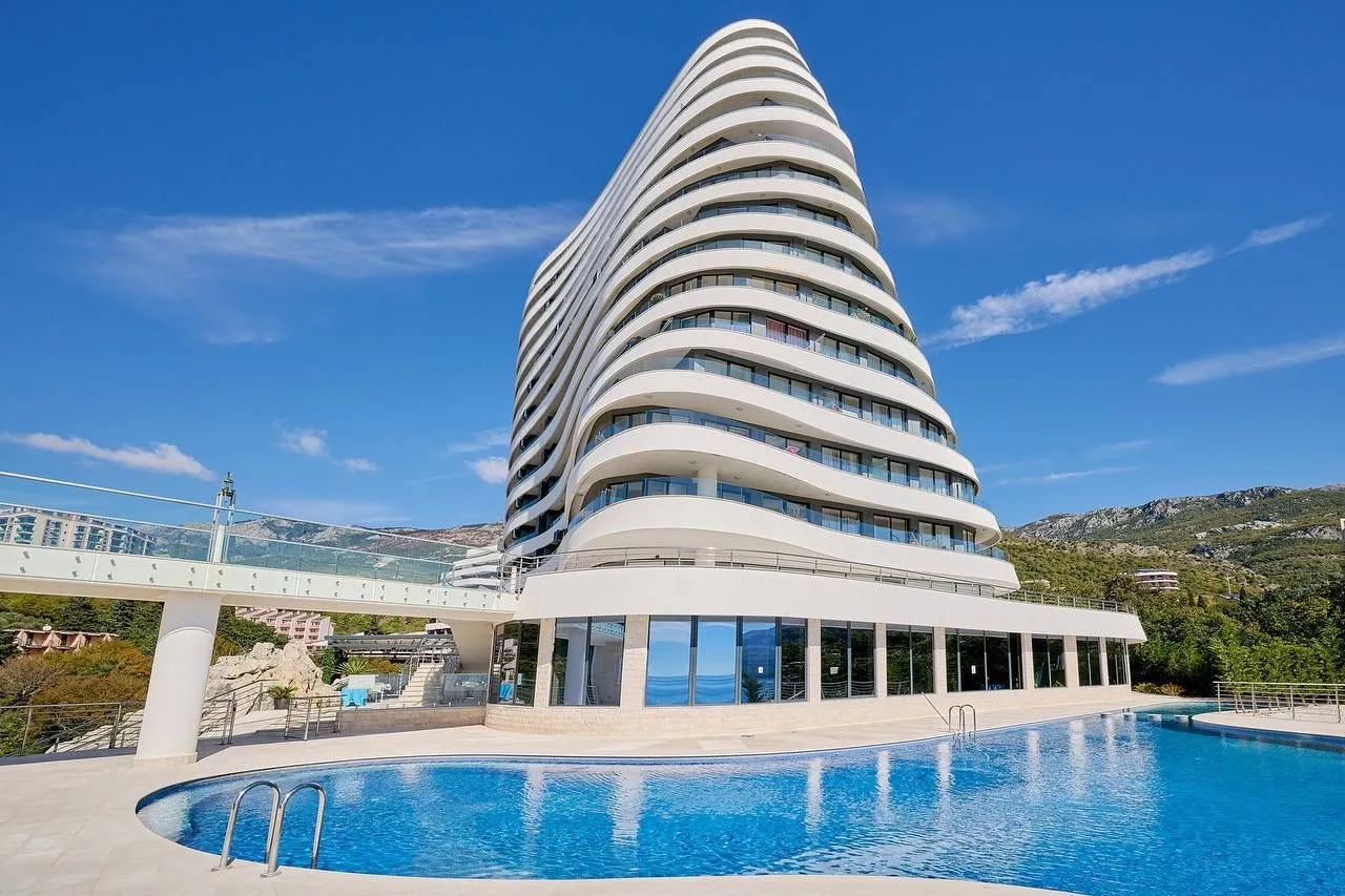 Sale, one bedroom apartment, 73m², Bečići, Budva