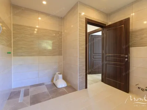 Prodaja, kuća, 134m², Bar, Crna Gora - image 24