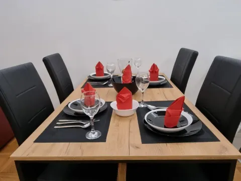 Izdavanje, jednosoban stan, 45m², Budva, Crna Gora - image 12