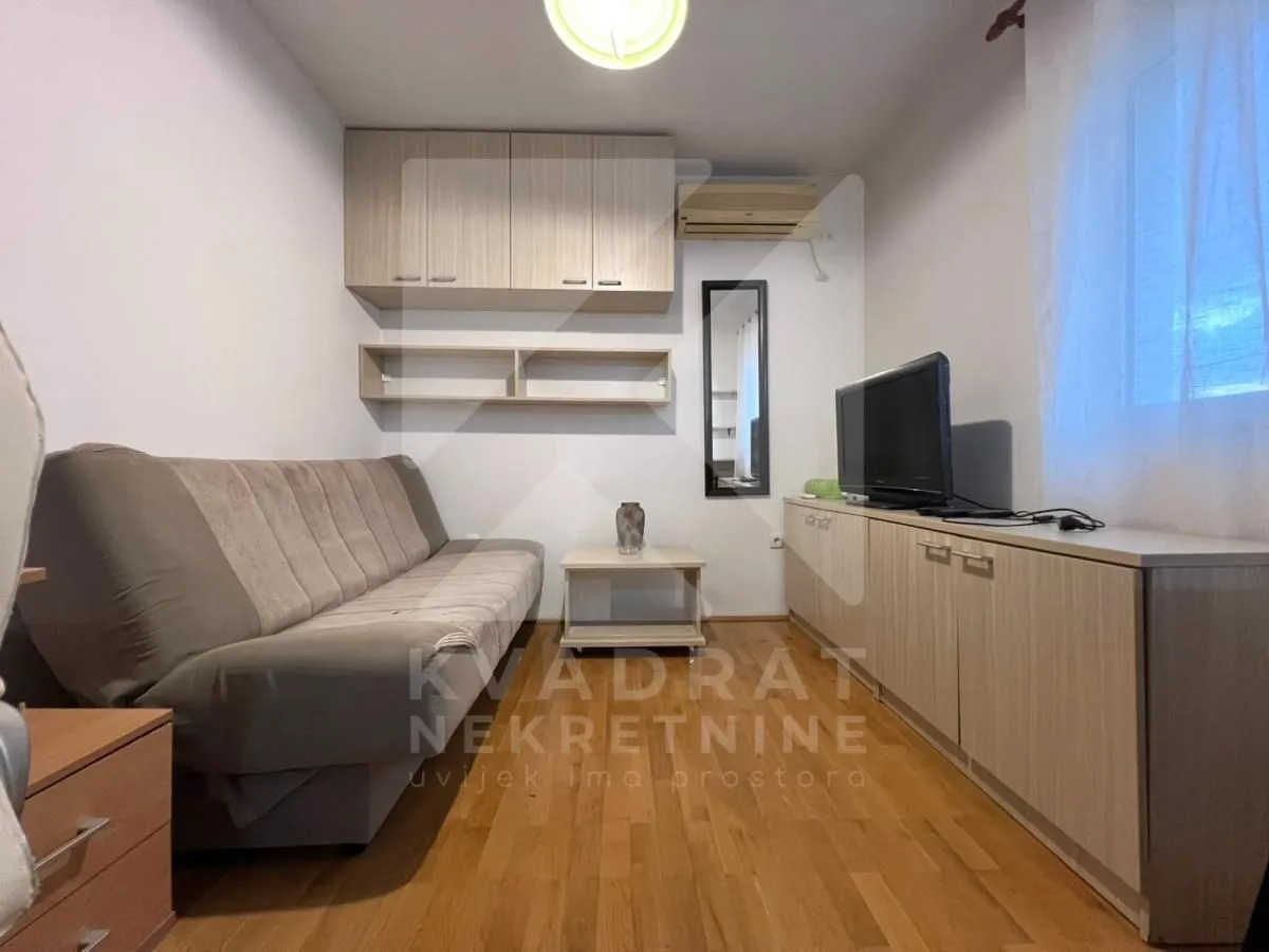 Rent, studio apartment, 25m², Dalmatinska ulica, Podgorica